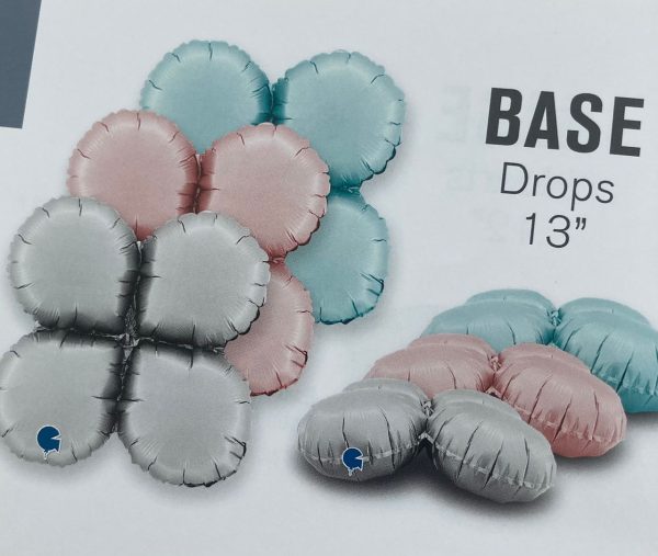 Base drops foil balloon